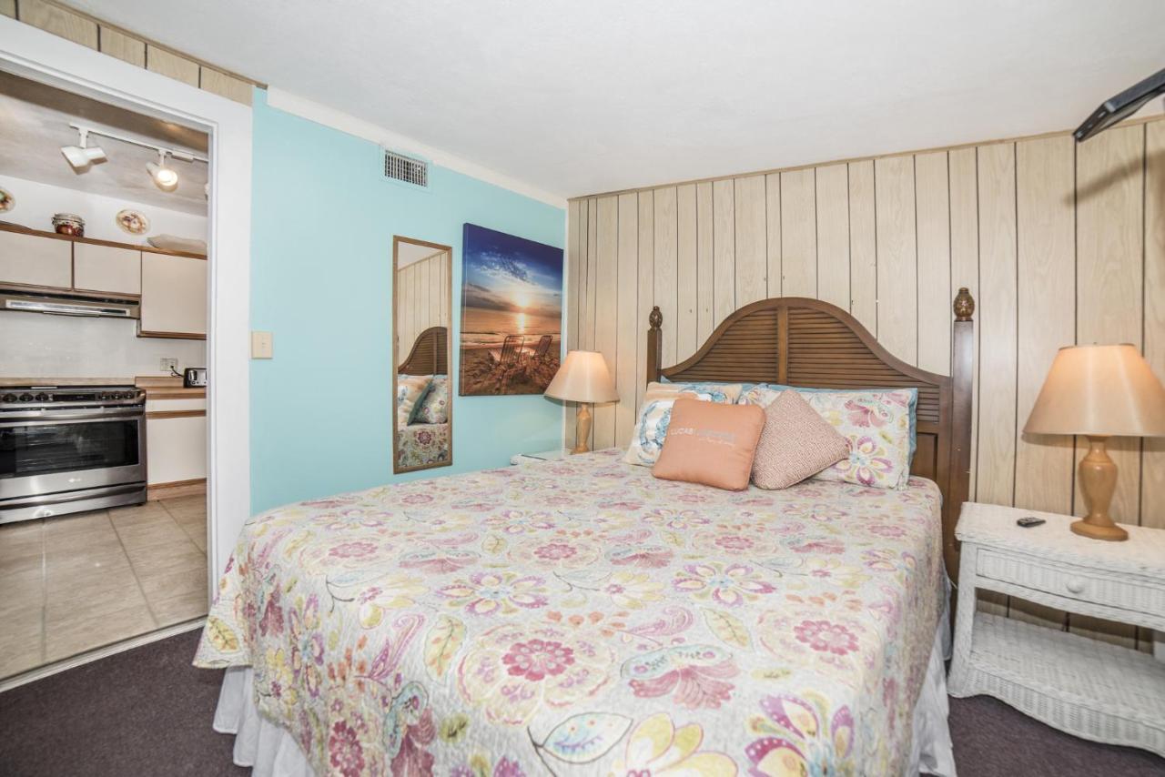 Sun N Fun Beachfront Vacation Rentals Indian Shores Esterno foto