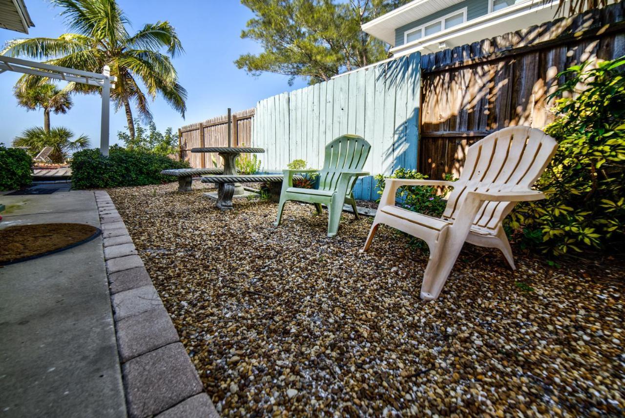 Sun N Fun Beachfront Vacation Rentals Indian Shores Esterno foto